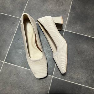 Vivaia square toe chunky heel